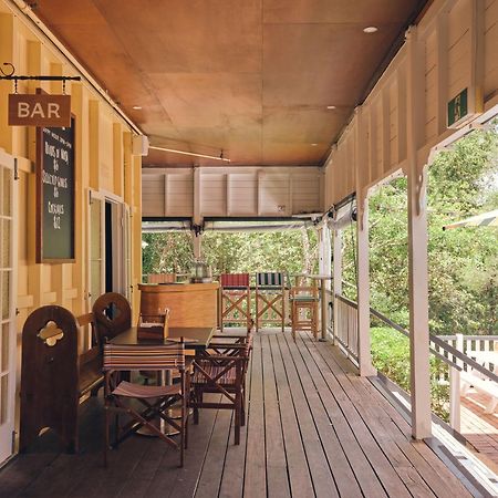 Halse Lodge นูซาเฮดส์ ภายนอก รูปภาพ